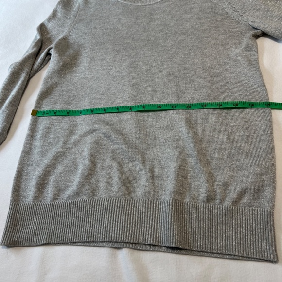 Banana Republic Pullover - Picture 7 of 14
